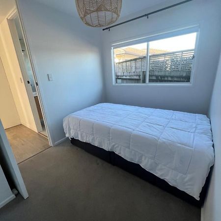 Orewa Homestay Rooms Auckland Exteriör bild