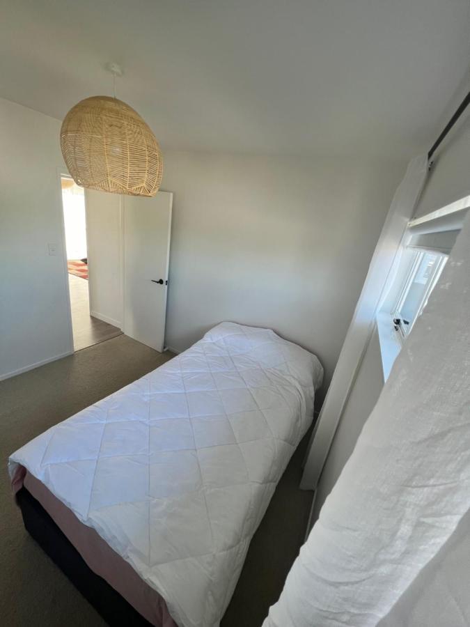 Orewa Homestay Rooms Auckland Exteriör bild