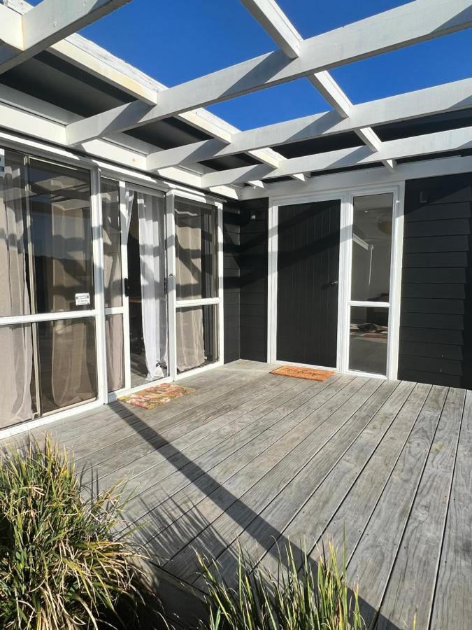 Orewa Homestay Rooms Auckland Exteriör bild