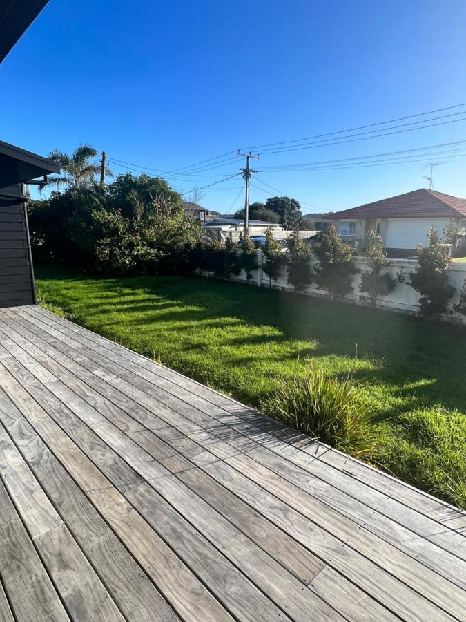 Orewa Homestay Rooms Auckland Exteriör bild