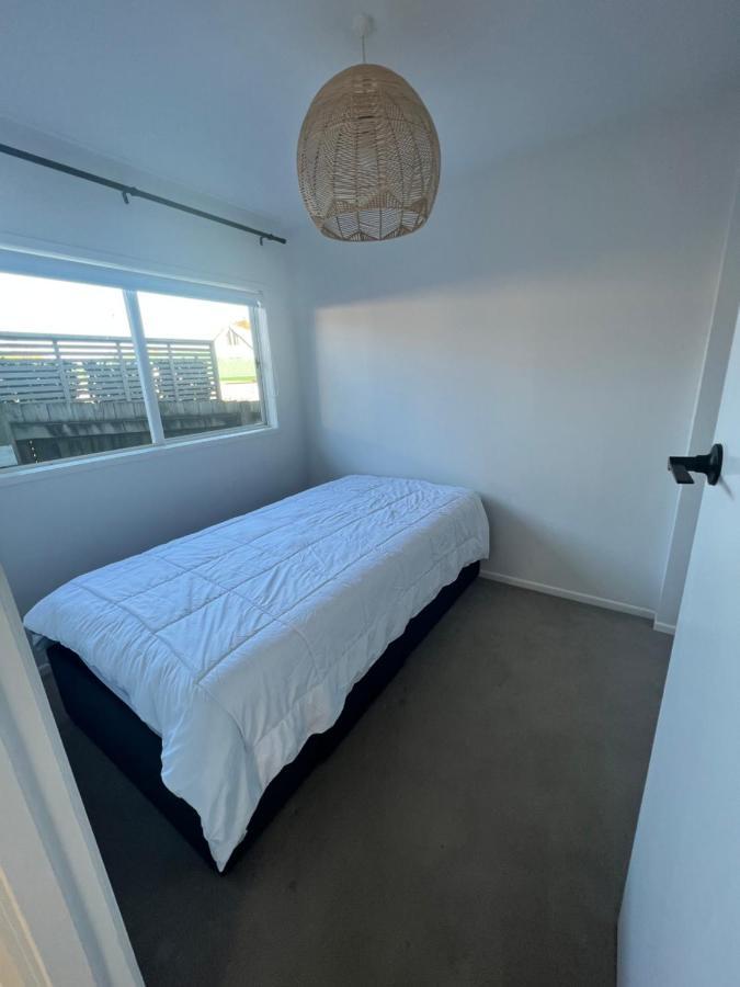 Orewa Homestay Rooms Auckland Exteriör bild